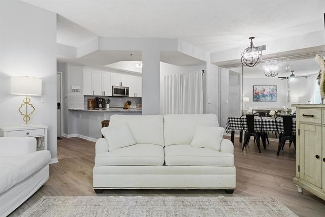 780 S Sapodilla Avenue 104, West Palm Beach, FL 33401