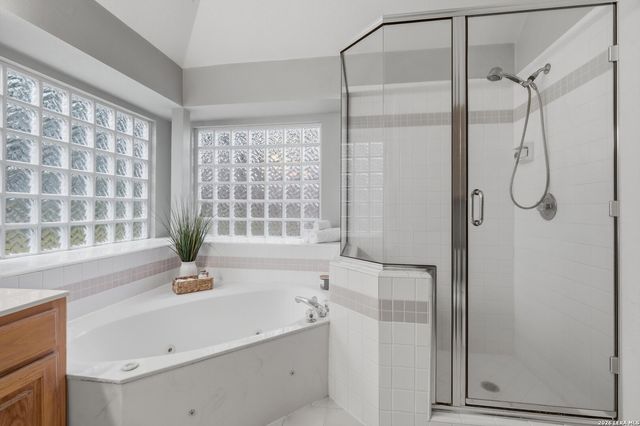 6 Ancient Bend, San Antonio, TX 78248