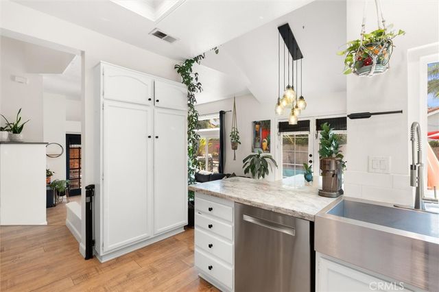 27842 Sheffield, Mission Viejo, CA 92692