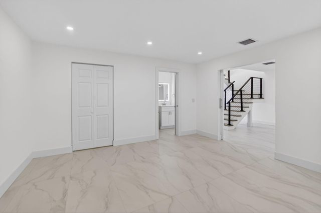 16265 Avocado Way, Delray Beach, FL 33484