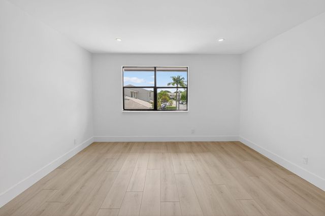 16265 Avocado Way, Delray Beach, FL 33484