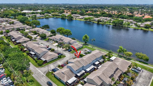 16265 Avocado Way, Delray Beach, FL 33484