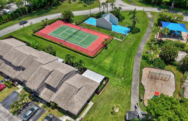16265 Avocado Way, Delray Beach, FL 33484