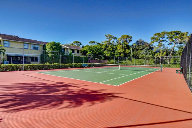 16265 Avocado Way, Delray Beach, FL 33484