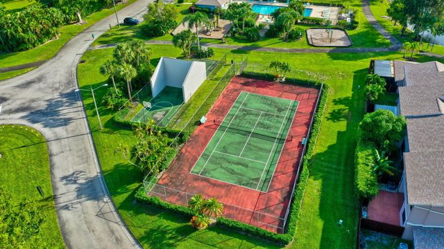 16265 Avocado Way, Delray Beach, FL 33484