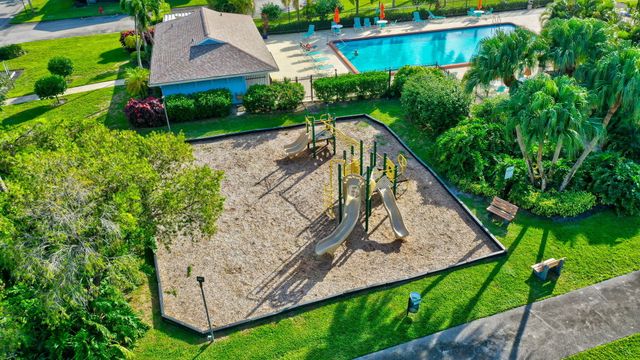 16265 Avocado Way, Delray Beach, FL 33484