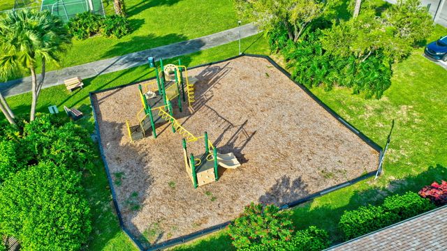 16265 Avocado Way, Delray Beach, FL 33484