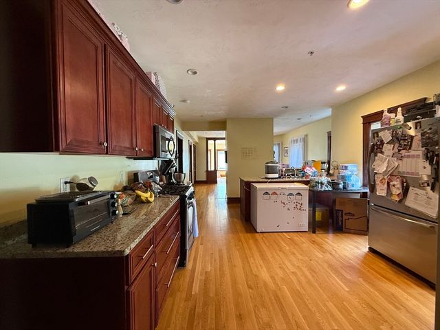 32 Woodbine Street 1, Worcester, MA 01603