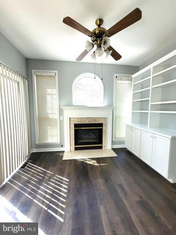 6012 RICKETTS WALK, Alexandria, VA 22312