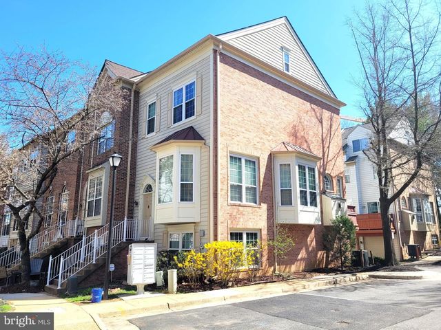 6012 RICKETTS WALK, Alexandria, VA 22312