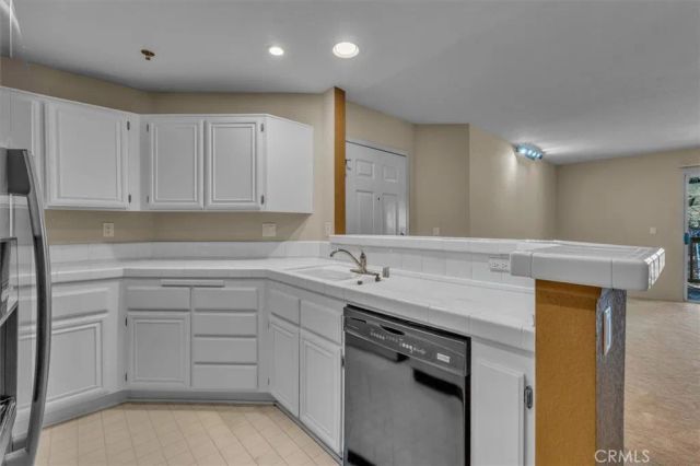 5837 Oak Bend 311, Oak Park, CA 91377