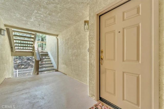 5837 Oak Bend 311, Oak Park, CA 91377