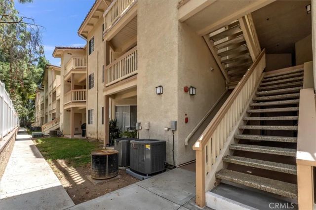 5837 Oak Bend 311, Oak Park, CA 91377