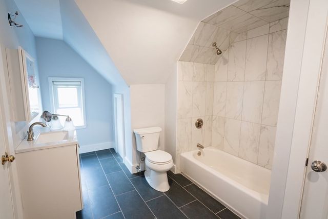 315 Lafayette St 3, Salem, MA 01970