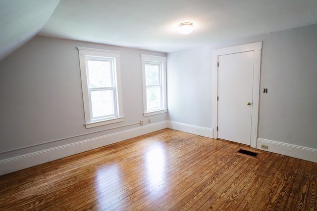 315 Lafayette St 3, Salem, MA 01970