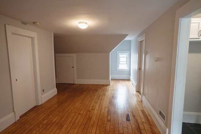 315 Lafayette St 3, Salem, MA 01970
