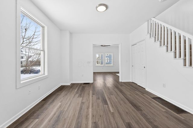 204 S Wheatland Avenue, Columbus, OH 43204