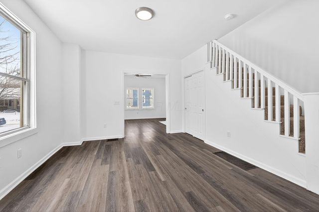 204 S Wheatland Avenue, Columbus, OH 43204