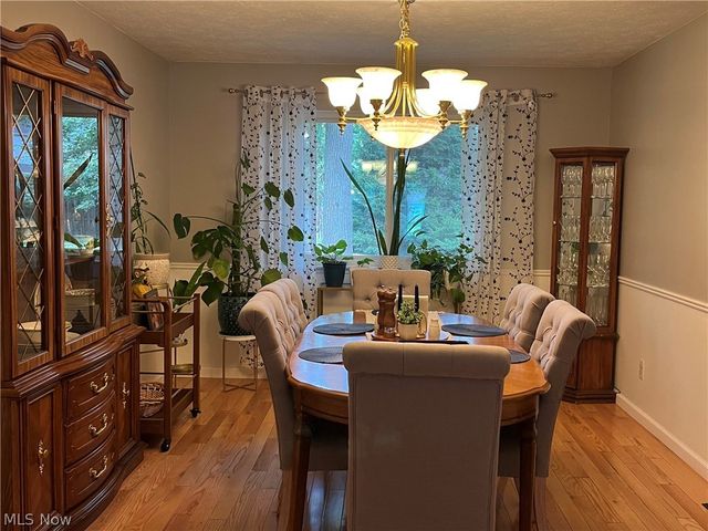 17022 Eagles Nest Circle, Strongsville, OH 44136