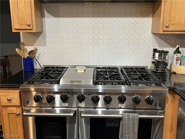 17022 Eagles Nest Circle, Strongsville, OH 44136