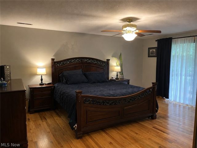 17022 Eagles Nest Circle, Strongsville, OH 44136