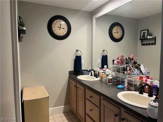 17022 Eagles Nest Circle, Strongsville, OH 44136