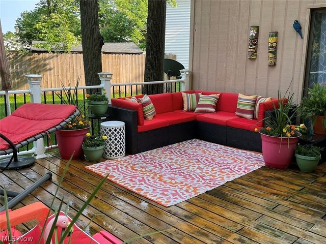 17022 Eagles Nest Circle, Strongsville, OH 44136