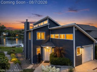 6896 Colony Drive, West Bloomfield, MI 48323