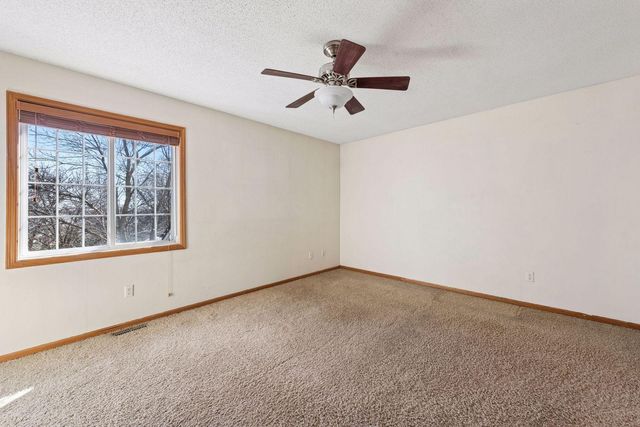 7623 Nicholas Way, Chanhassen, MN 55317