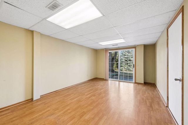 7623 Nicholas Way, Chanhassen, MN 55317