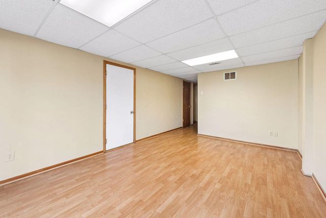 7623 Nicholas Way, Chanhassen, MN 55317