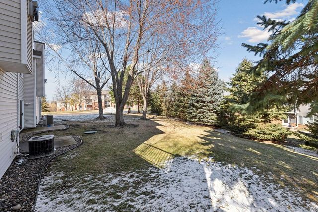 7623 Nicholas Way, Chanhassen, MN 55317