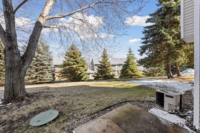 7623 Nicholas Way, Chanhassen, MN 55317