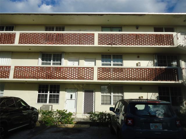 1800 79th St Cswy A110, North Bay Village, FL 33141