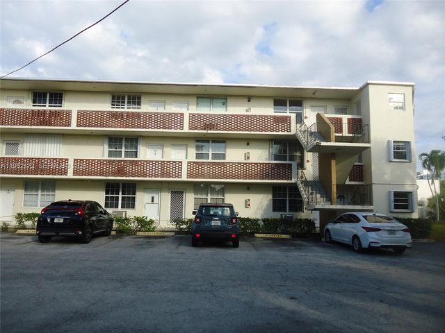 1800 79th St Cswy A110, North Bay Village, FL 33141