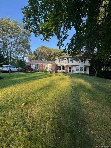 39 Burham Drive, Smithtown, NY 11787