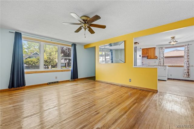352 Seneca Place, Lancaster, NY 14086