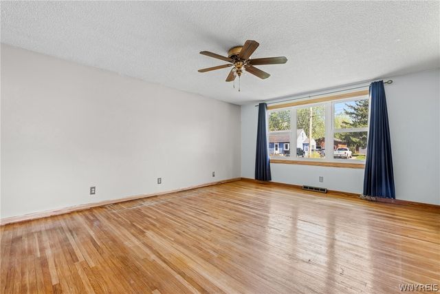 352 Seneca Place, Lancaster, NY 14086