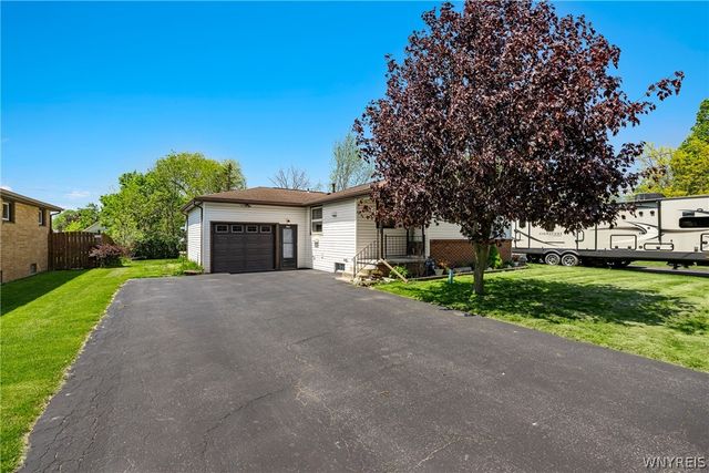 352 Seneca Place, Lancaster, NY 14086