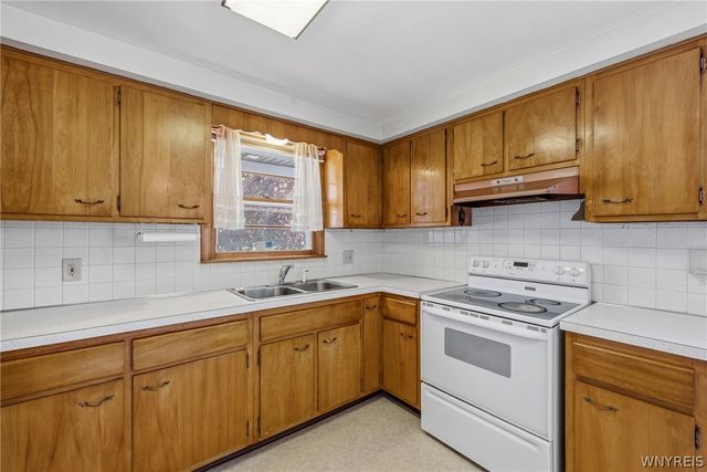 352 Seneca Place, Lancaster, NY 14086