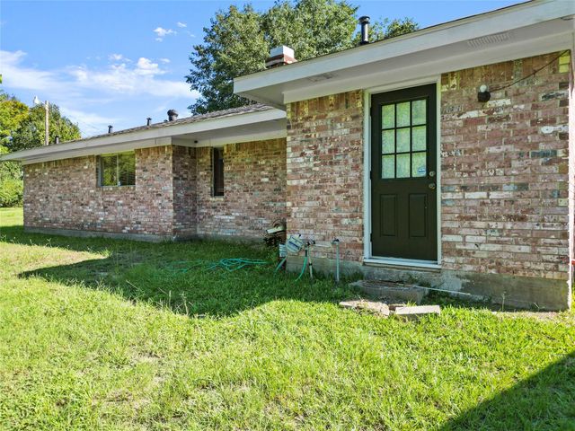 4016 State Highway 30 W, Huntsville, TX 77340