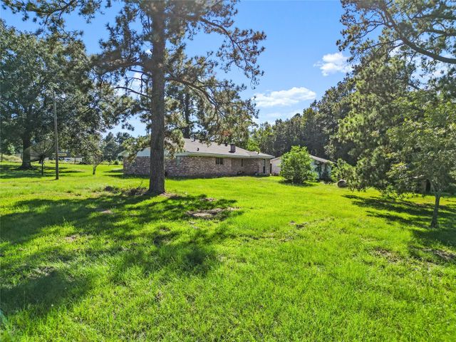 4016 State Highway 30 W, Huntsville, TX 77340