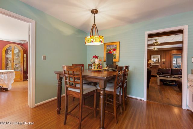 3015 Hayfield Dr, Louisville, KY 40205