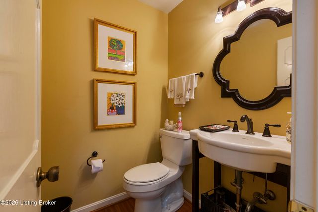 3015 Hayfield Dr, Louisville, KY 40205