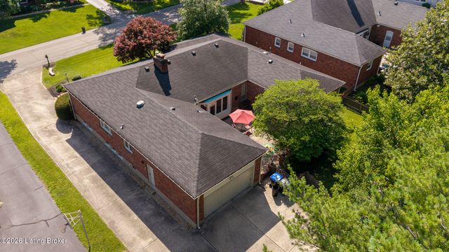 3015 Hayfield Dr, Louisville, KY 40205