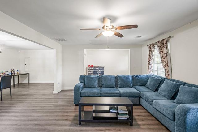 58 Hospital Road, Commerce, GA 30529