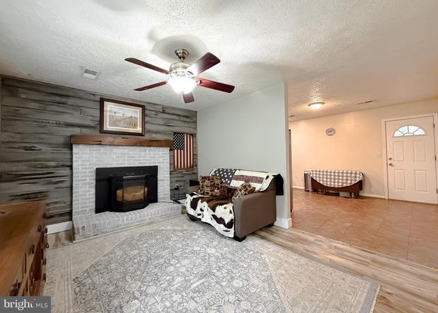 39122 COONEY NECK RD, Mechanicsville, MD 20659