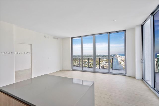 4010 S Ocean Drive T4301-PENTHOUSE, Hollywood, FL 33019