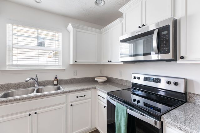 2353 Date Dr, Murfreesboro, TN 37130