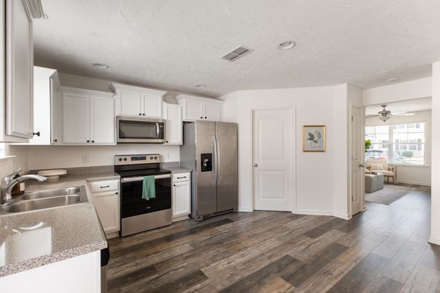 2353 Date Dr, Murfreesboro, TN 37130